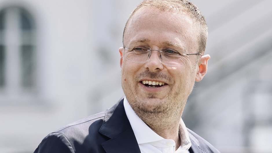 Pro Vercelli, interrotto il rapporto professionale con mister Santoni